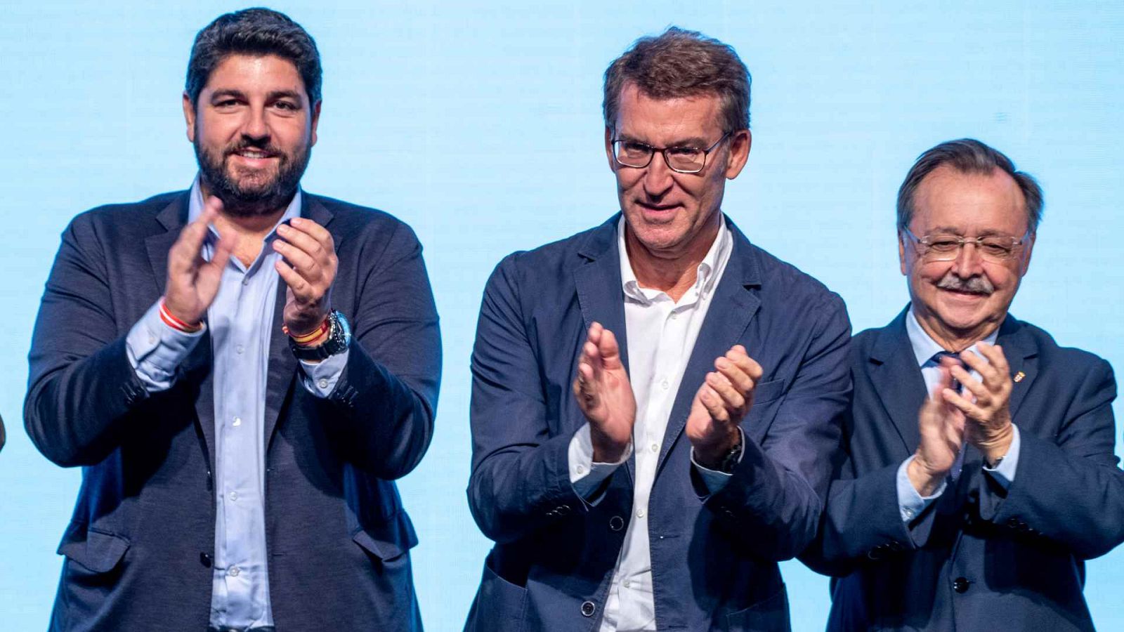 Los barones del PP llaman a vencer a Sánchez tiñendo el mapa de azul en mayo | Ver