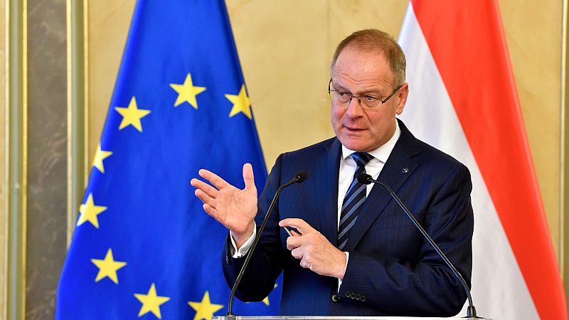 Bruselas propone congelar fondos a Hungría por violar el Estado de derecho