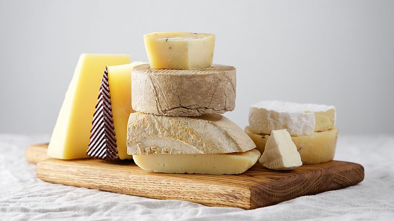 ¿Cuál es el mejor queso? ¿Oveja, cabra o vaca?