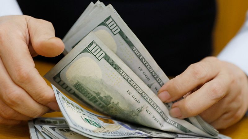 El dólar marca máximos a la espera de la reunión de la Reserva Federal