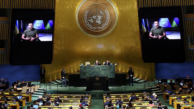 Zelenski exige ante la ONU que Rusia pague por sus crímenes