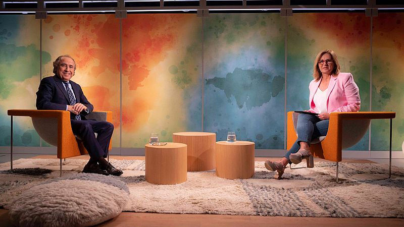 'Noms propis' conversa amb el conferenciant Emili Duró