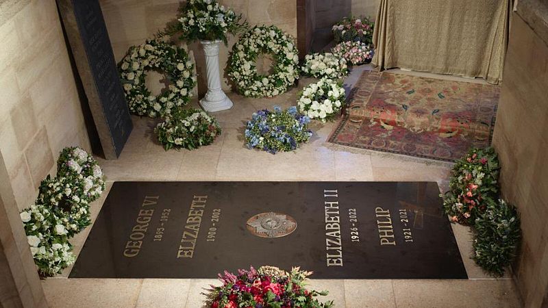 La Casa Real británica publica la primera imagen de la cripta donde reposan los restos de Isabel II