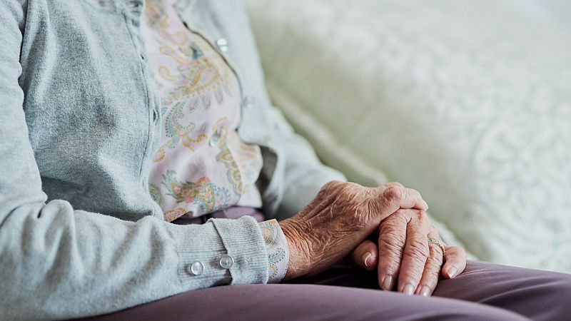 Familiares de mayores reclaman a Garzón una alimentación más saludable en las residencias