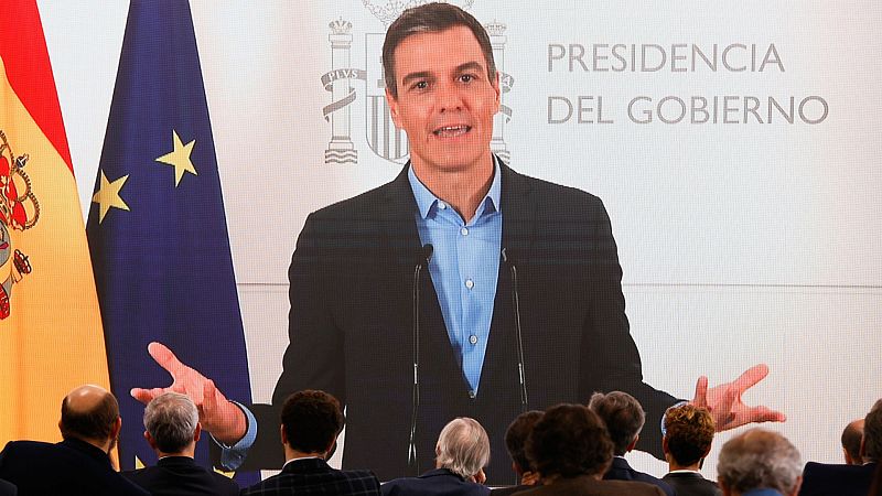 Sánchez ensalza su reforma fiscal frente a los "brujos" de la deflactación, en alusión al Partido Popular