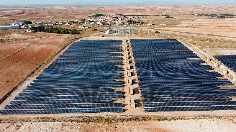 España bate récords de instalación de energía solar en 2021 y dobla la capacidad del autoconsumo