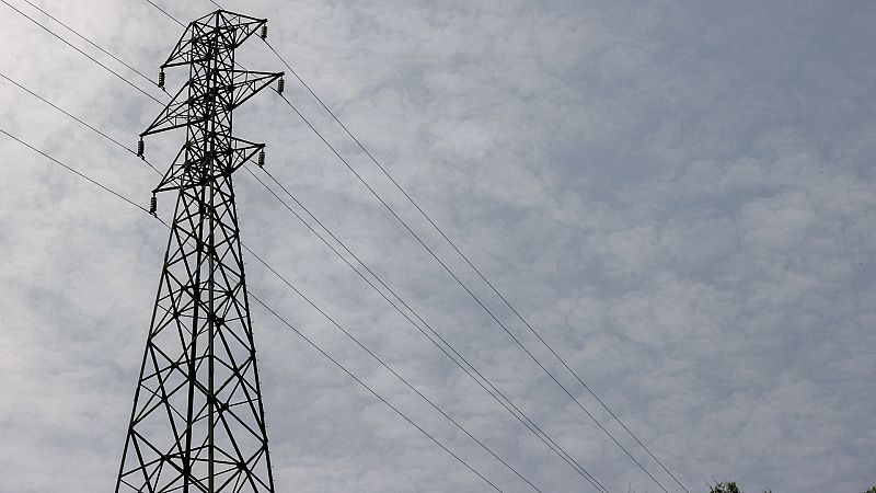 El Eurogrupo aboga por medidas "coordinadas" que no alienten la inflación para atajar los precios de energía