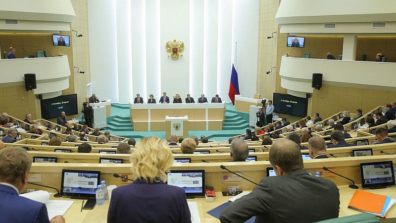 El Senado ruso ratifica por unanimidad la anexión de los territorios ocupados en Ucrania