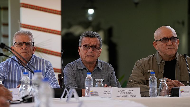La guerrilla del ELN y el Gobierno de Colombia retomarán las negociaciones de paz en noviembre