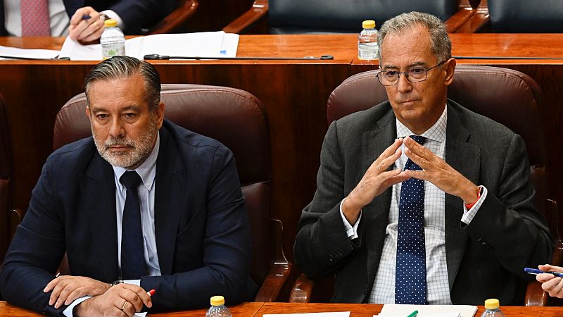 Gritos de "dimisión" a Ossorio en la Asamblea de Madrid por sus palabras sobre las muertes en residencias