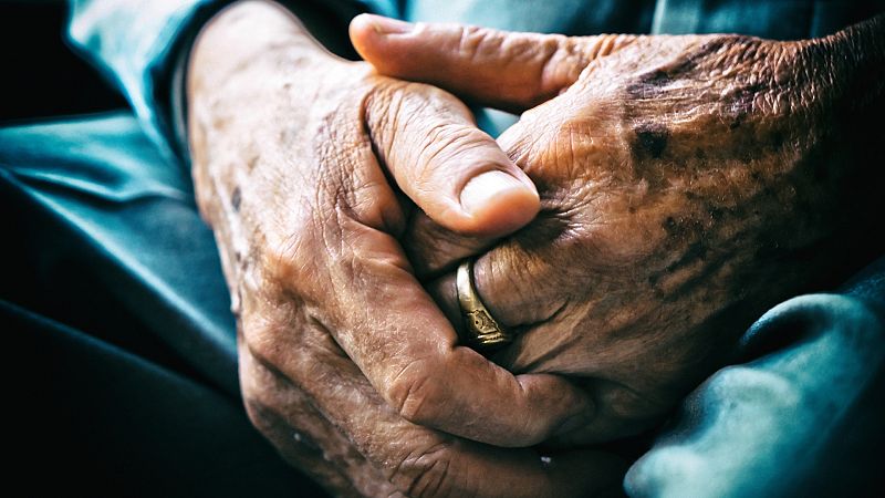 La Fiscalía ordena escuchar a todas las familias de fallecidos en residencias por COVID-19