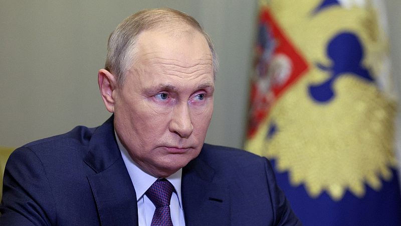 Putin acusa a Ucrania del "ataque terrorista" que destruyó parte del puente de Crimea