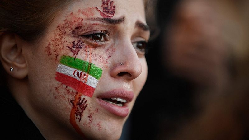 La 'cárcel del velo' en Irán: "Mahsa es el rostro de una tragedia que nos asola desde hace décadas"