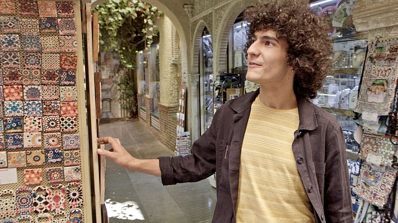 ¿Quién es Mario G. Obrero? El poeta viajero que mapea nuestra literatura