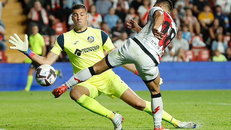 David Soria evita la derrota del Getafe en Vallecas