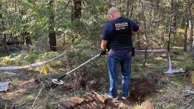 Los Mossos encuentran 24 artefactos explosivos de la Guerra Civil tras el aviso de un buscador de setas
