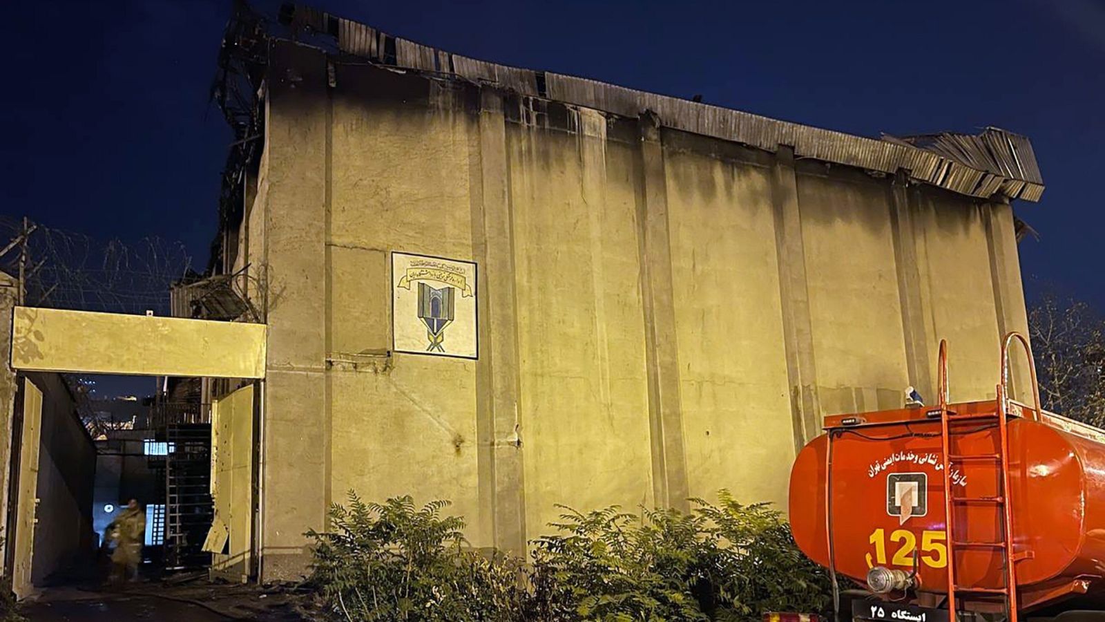 Un incendio y enfrentamientos en la principal prisión de Teherán