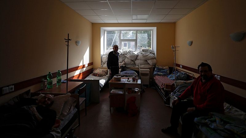 Cortes de luz, estrés postraumático e infraestructura debilitada: la realidad en el hospital de Dnipro