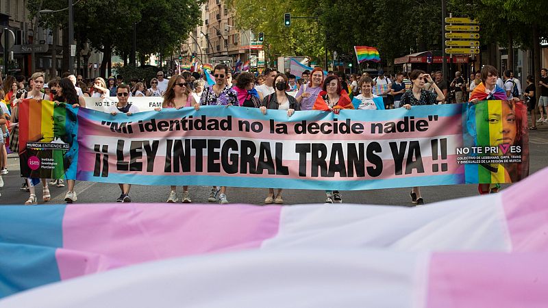 El PSOE dice que no tocará la autodeterminación de género en la ley trans pero quiere darle "seguridad jurídica"