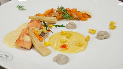 Receta de sopa de ma�z con trucha y crema de queso azul de Lorena Castell