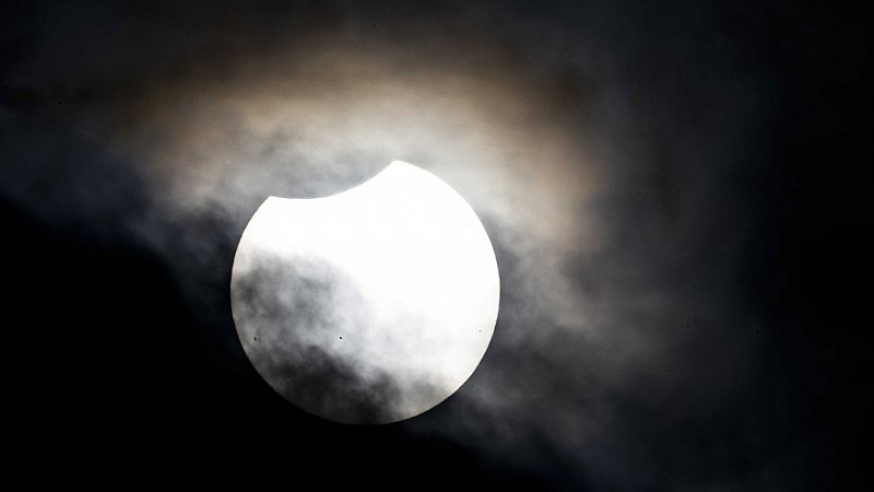 Cómo se ha visto el eclipse parcial de Sol
