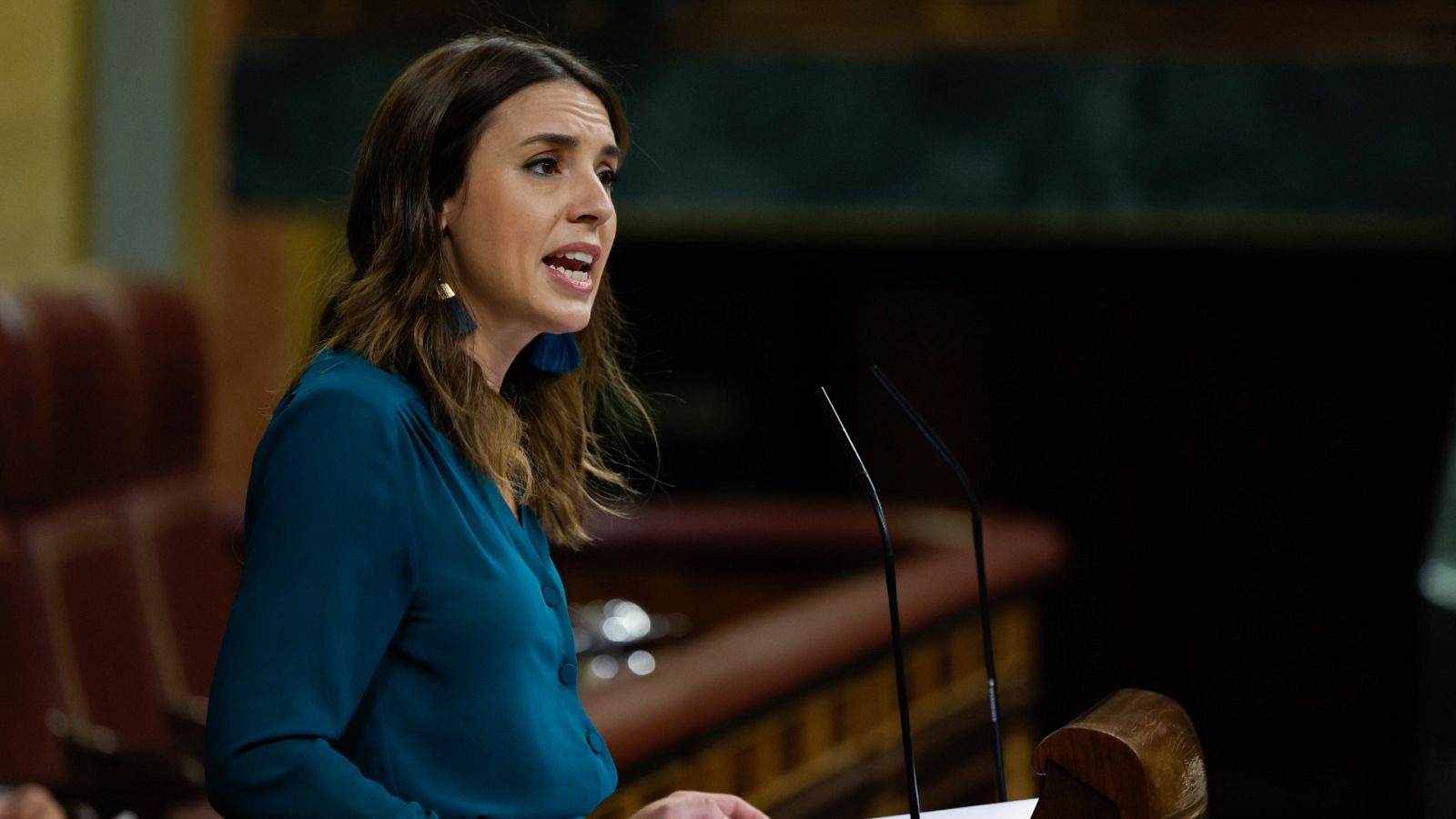 Montero propone al PSOE un calendario para que ley trans se apruebe este año