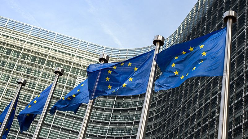 El BCE sube los tipos en 0,75 puntos, hasta el 2%, pese al riesgo de recesión