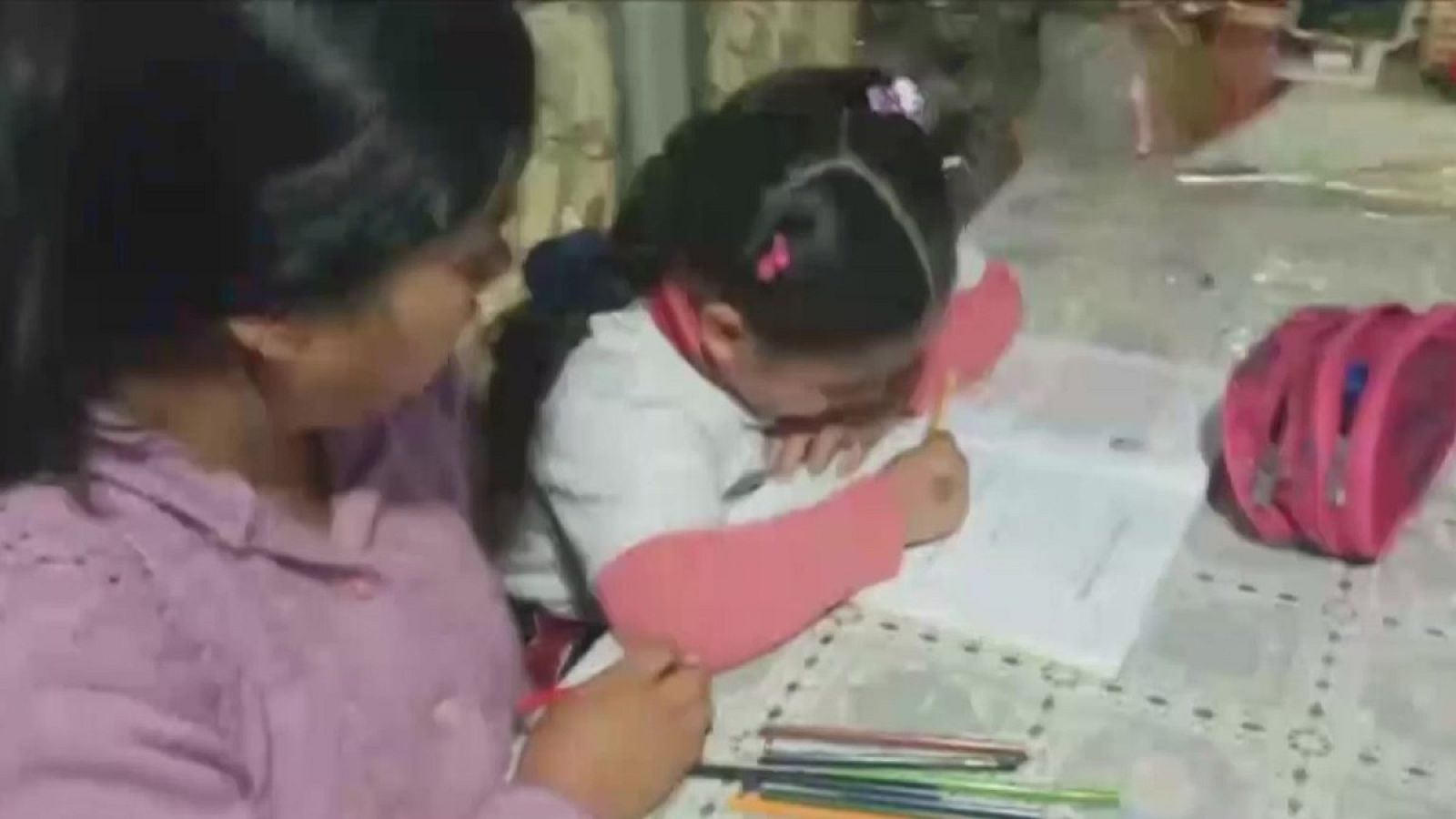 Perú, el país del mundo donde más niños se han quedado huérfanos por la COVID-19 | Ver