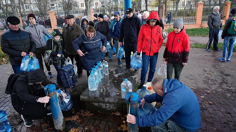 Rusia ataca de nuevo infraestructuras energéticas y deja al 80% de Kiev sin agua potable