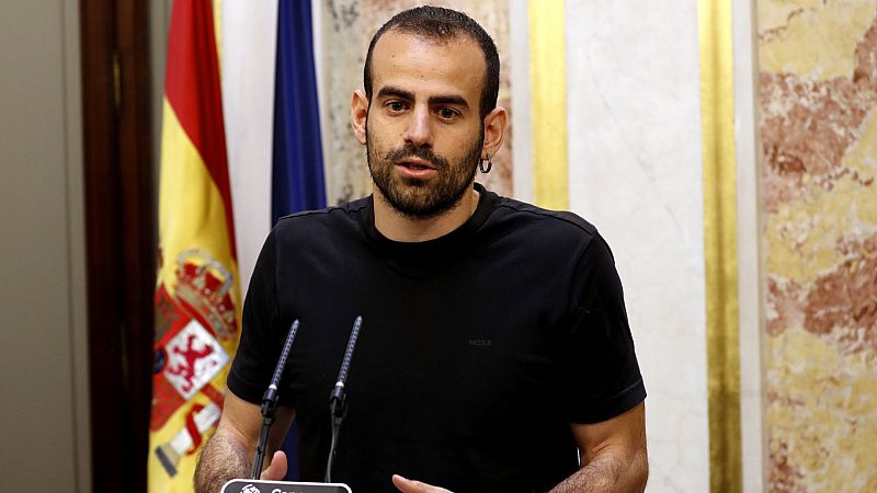 El diputado de IU denunciado por un presunto caso de violencia de género deja su escaño en el Congreso