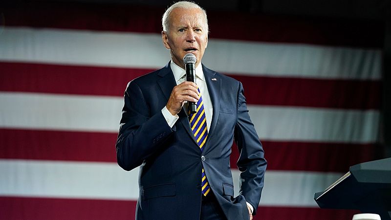 Biden advierte de que la democracia en EE.UU. está "en peligro" y acusa a Trump de atacarla