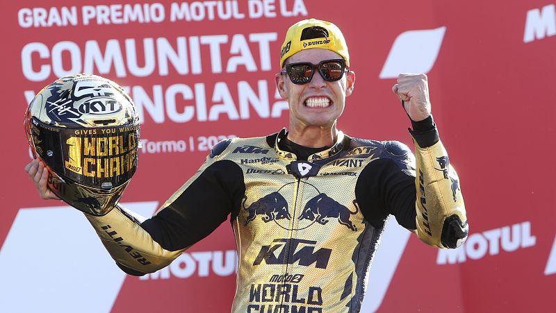 Augusto Fernández gana el Mundial de Moto2 y Bagnaia conquista MotoGP