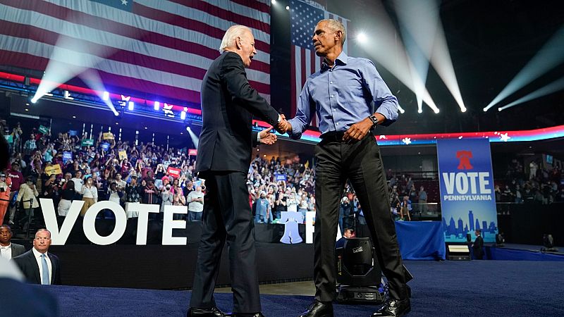 Biden y Obama unen fuerzas para hacer campaña en Pensilvania y plantar cara a Trump