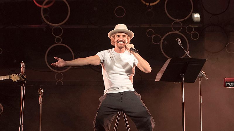 Macaco: "'Vuélame el Corazón' son pequeños cortometrajes sonoros en forma de canción"