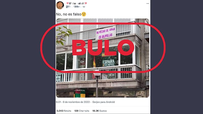 Esta foto de un cartel insultante sobre una sede de Vox es un montaje