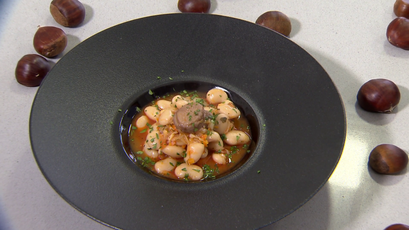 Receta de guiso de alubias y castaña de Sergio Fernández