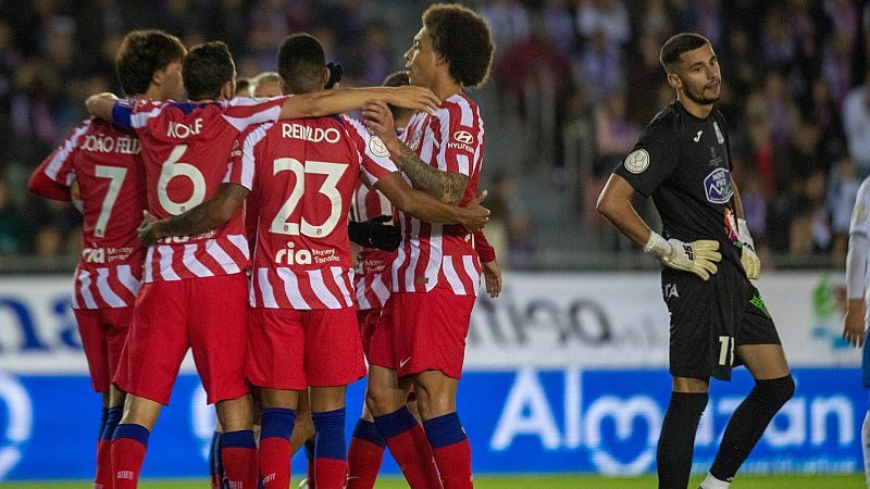 El Atlético de Madrid se aferra a la Copa con una victoria ante el Almazán