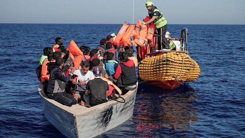 10 años después del naufragio de Lampedusa siguen muriendo muchas personas  en el mar. El día