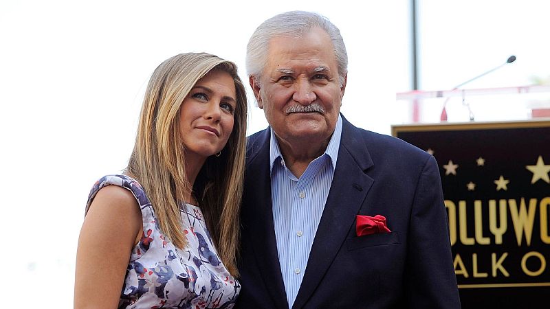 Muere el actor John Aniston, padre de Jennifer Aniston, a los 89 años