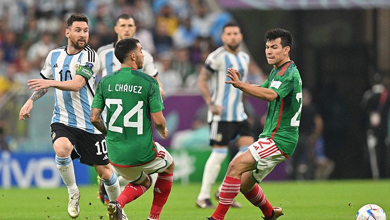 Argentina 2-0 México: la selección argentina vence y se mantiene en la pelea