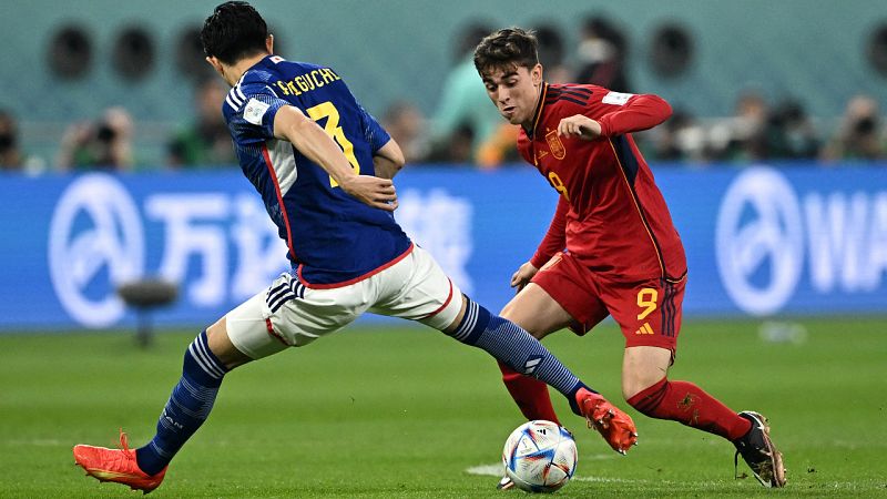 Japón (2) - (1) España: dos goles en tres minutos, una remontada 'express' de los nipones