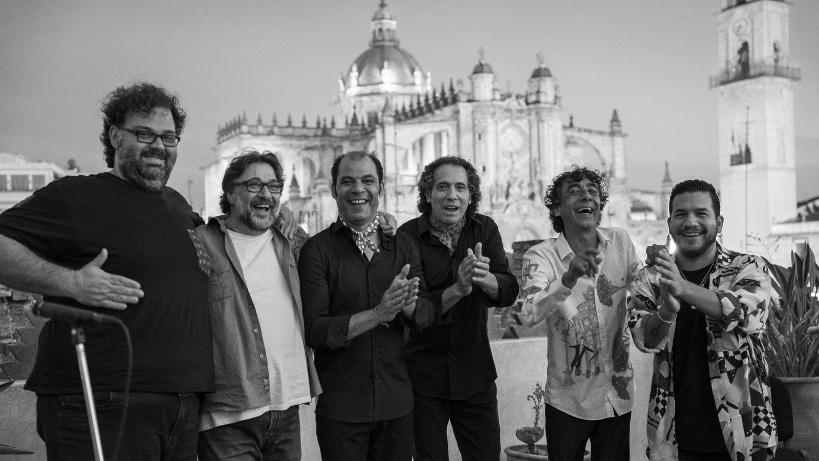 Tomasito - Mentira Es - Videoclip oficial