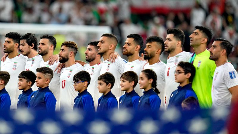 Resumen del Mundial de Qatar el 28 de noviembre: los jugadores de Irán cantan el himno frente a Estados Unidos