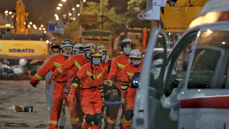 Al menos 38 muertos por un incendio en una fábrica en China