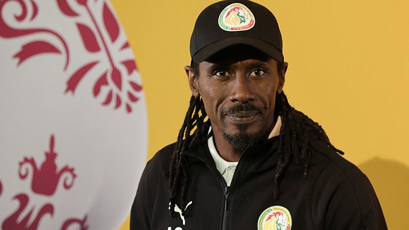 Parecidos razonables del Mundial de Catar: El entrenador de Senegal es clavadito a este rapero