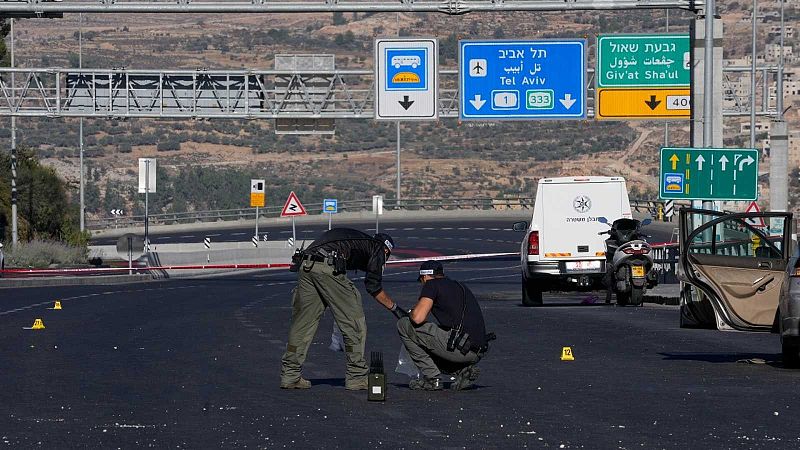 Dos explosiones en paradas de autobús en Jerusalén causan al menos un muerto, en el primer ataque con bomba en años