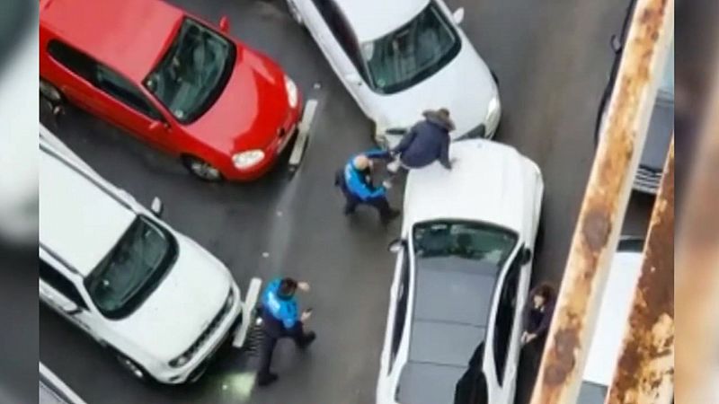 En busca y captura el conductor del coche tiroteado cerca de un colegio de Alcorcón, Madrid