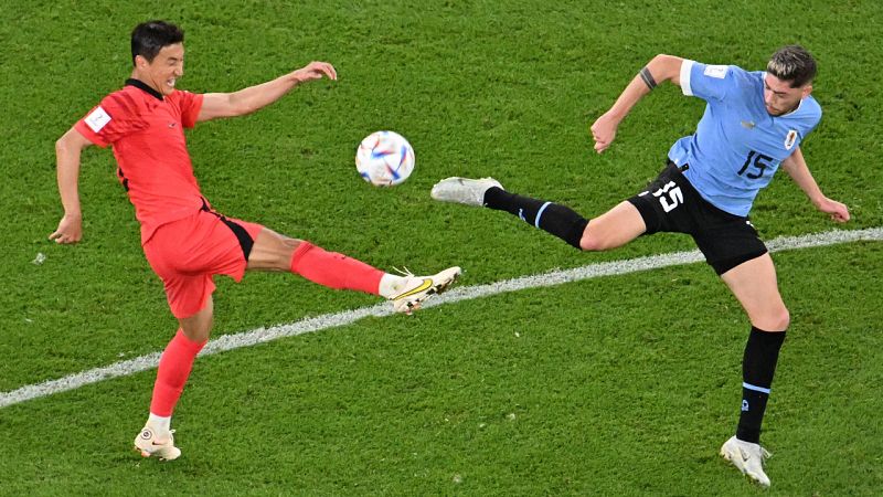Los palos evitan la victoria de Uruguay frente a Corea del Sur