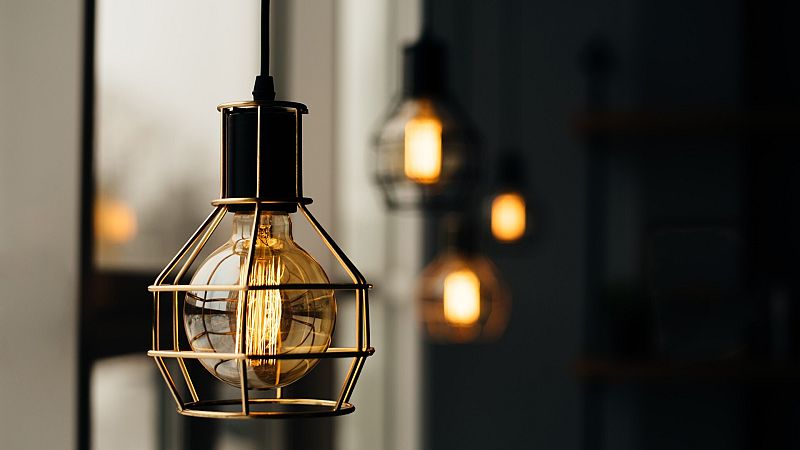 La luz se dispara un 39% este martes, hasta 149,97 euros/MWh