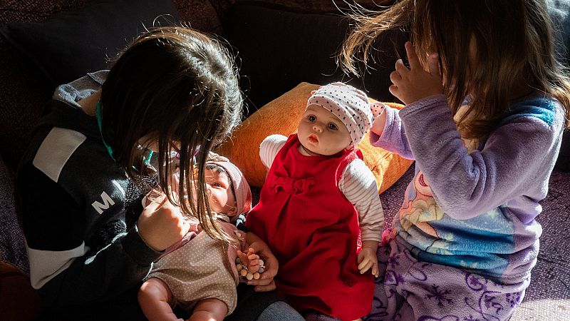 La televisión no emitirá anuncios de muñecas y 'cocinitas' con niñas para no asociarlas con roles de género